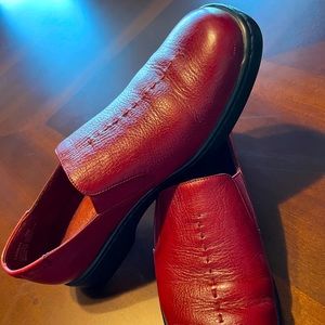 Naturalized brand ladies leather loafers, low heal, size 8.5